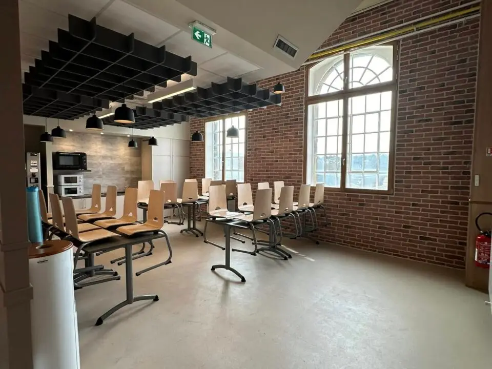 Découvrez les projets réalisés par Crea Renov : des rénovations sur mesure et des solutions créatives pour tous vos besoins.